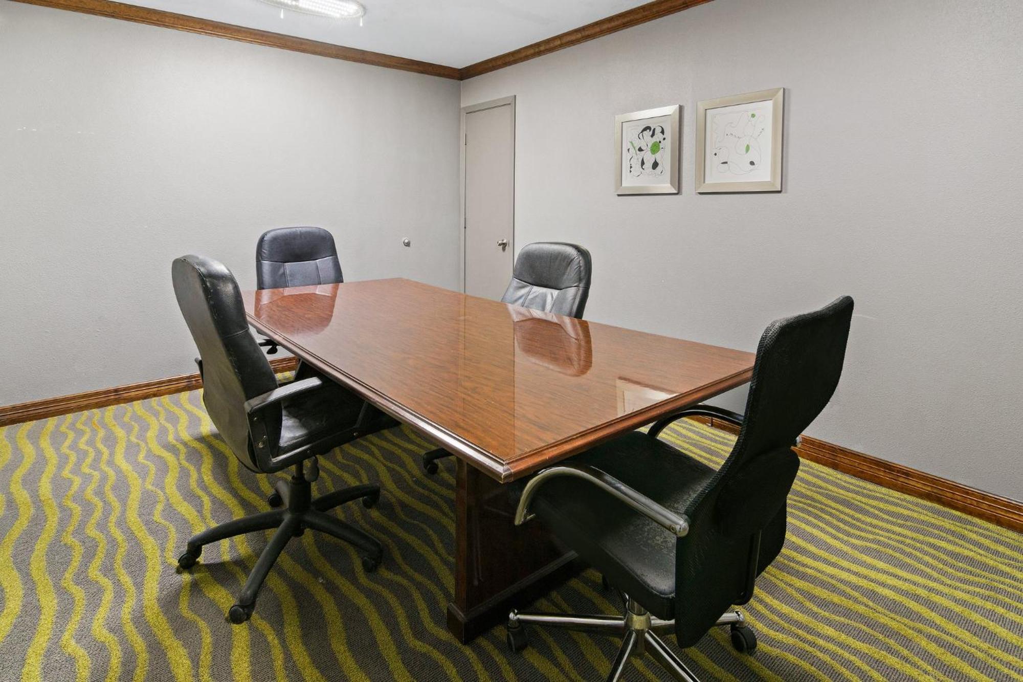 Irving Inn & Suites At Dfw Airport ภายนอก รูปภาพ