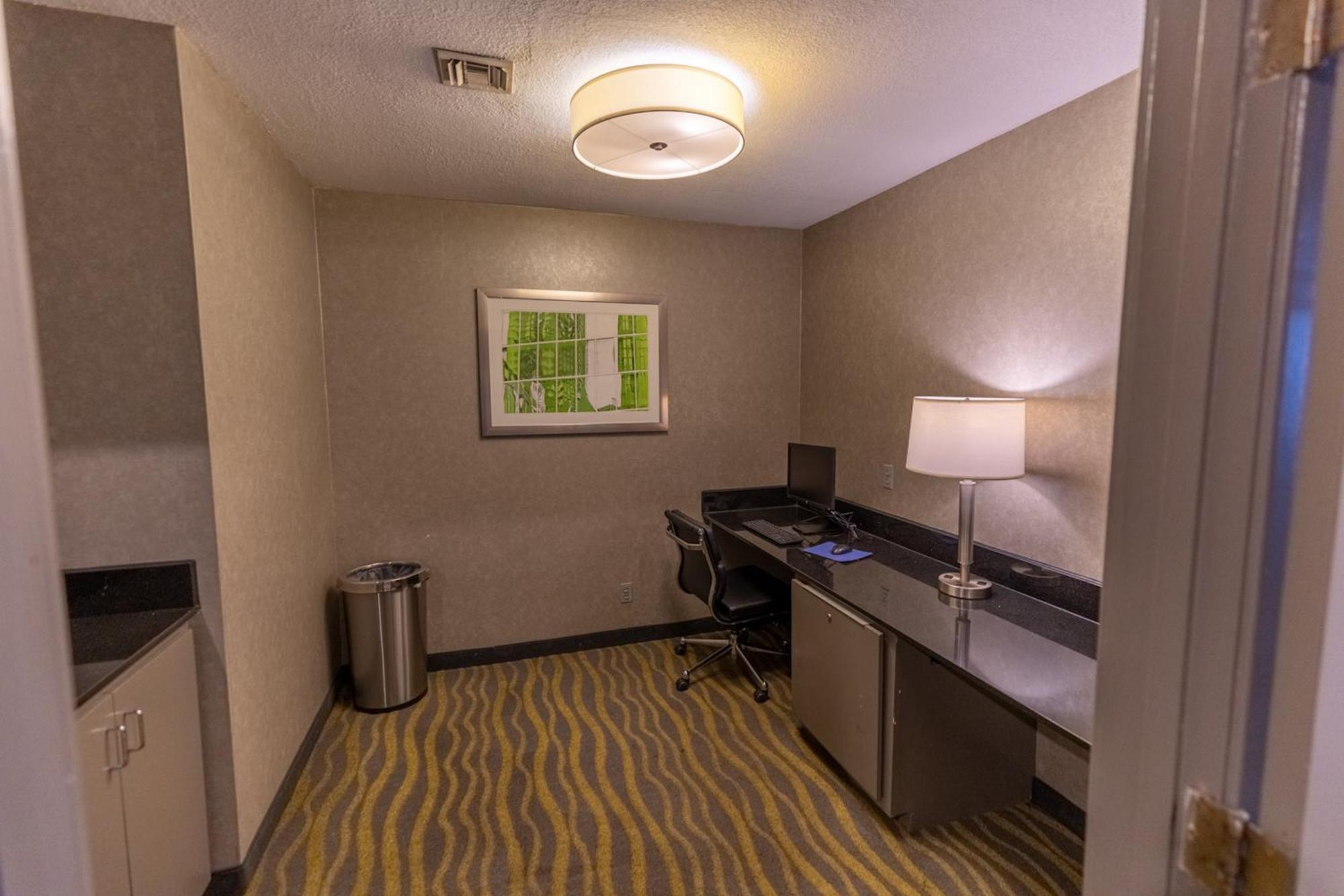 Irving Inn & Suites At Dfw Airport ภายนอก รูปภาพ