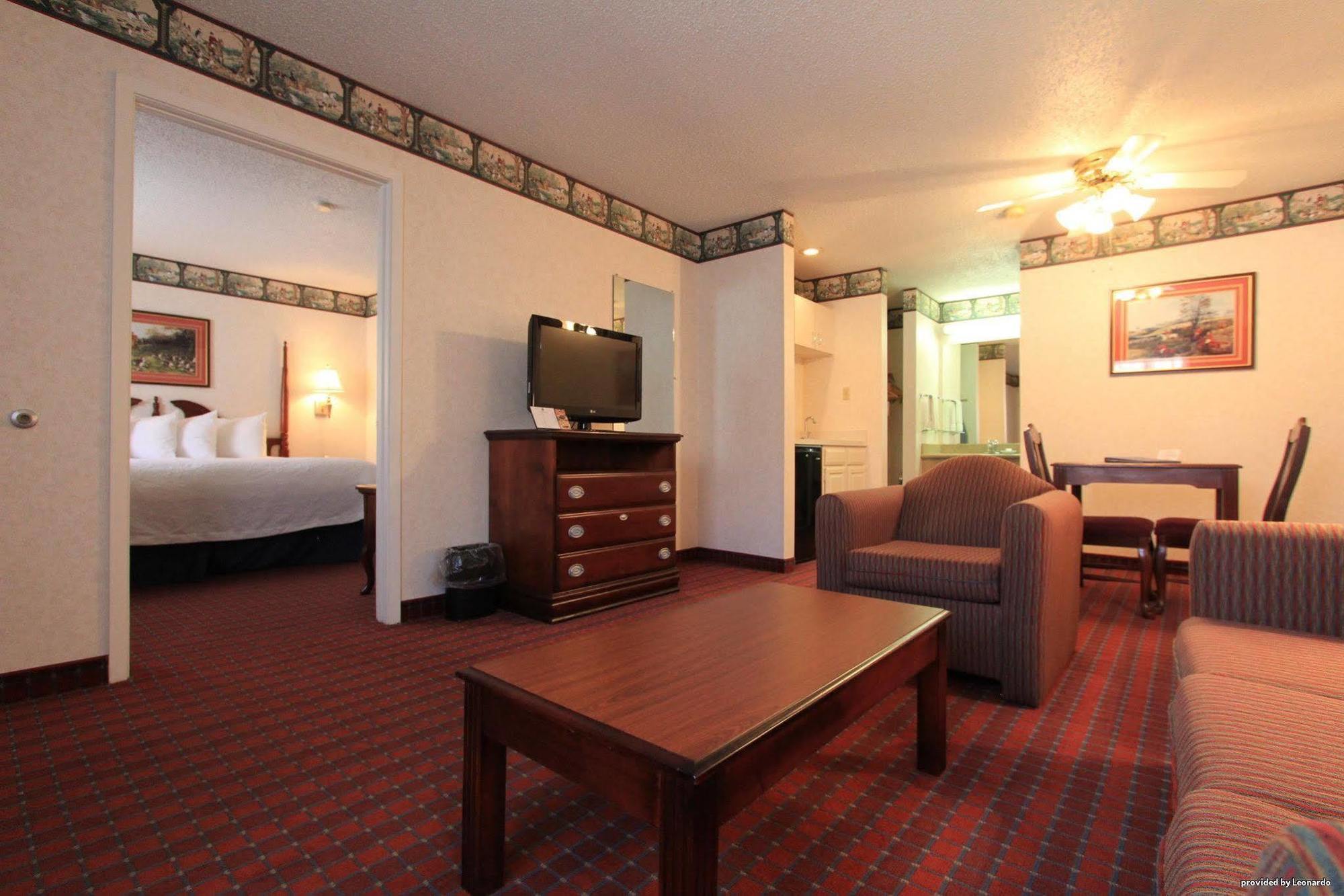 Irving Inn & Suites At Dfw Airport ภายนอก รูปภาพ