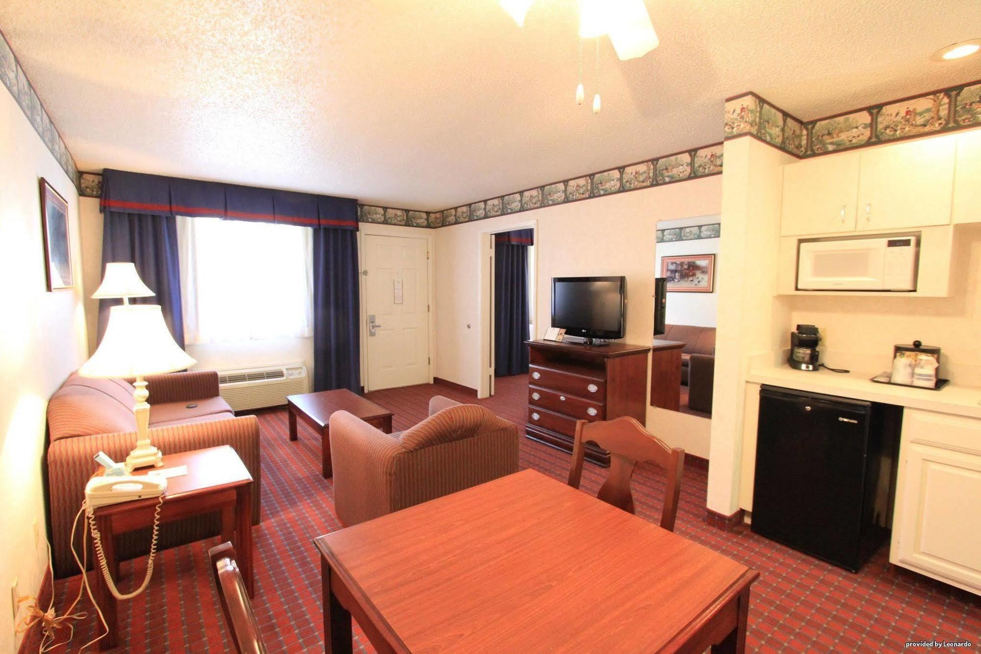 Irving Inn & Suites At Dfw Airport ภายนอก รูปภาพ